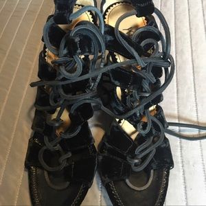 Yves Saint Laurent Heels